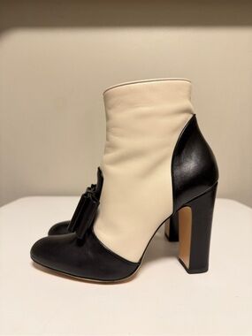 Bionda Castana Black / Magnolia White Bow Detail Block-heel Ankle Boots EU 37 US